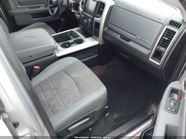 2016 RAM 1500 1C6RR7LG1GS407880 Photo 4