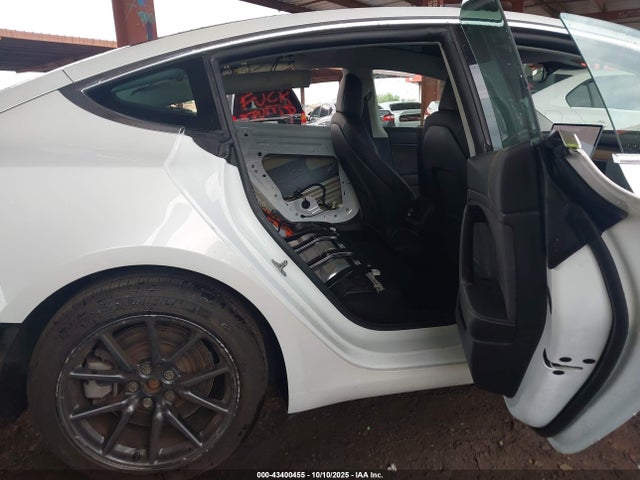 2019 TESLA MODEL 3 5YJ3E1EB7KF493405 Photo 7