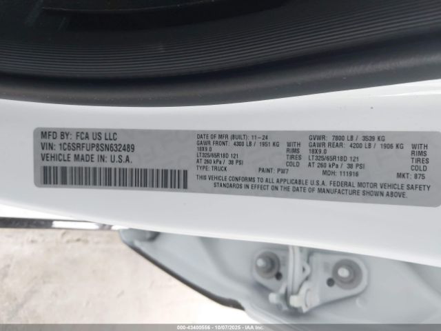 2025 RAM 1500 1C6SRFUP8SN632489 Photo 8