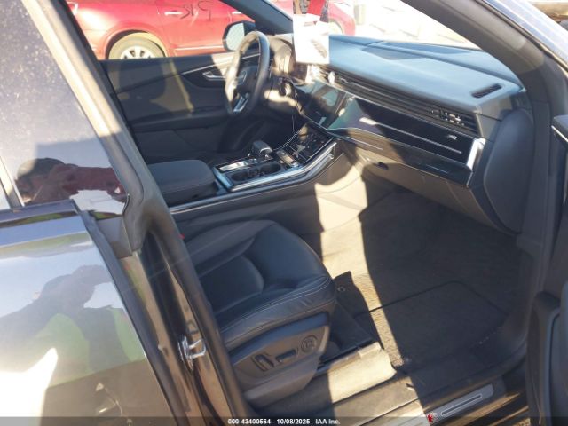 2019 AUDI Q8 WA1FVBF14KD032737 Photo 4