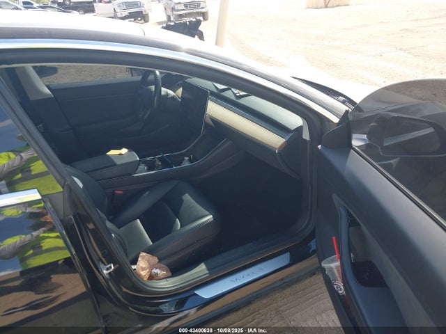 2018 TESLA MODEL 3 5YJ3E1EB6JF178836 Photo 4