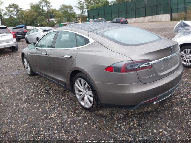2016 TESLA MODEL S 5YJSA1E27GF128933 Photo 2