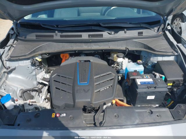 2022 HYUNDAI KONA ELECTRIC KM8K23AG4NU141181 Photo 9