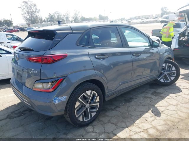 2022 HYUNDAI KONA ELECTRIC KM8K23AG4NU141181 Photo 3
