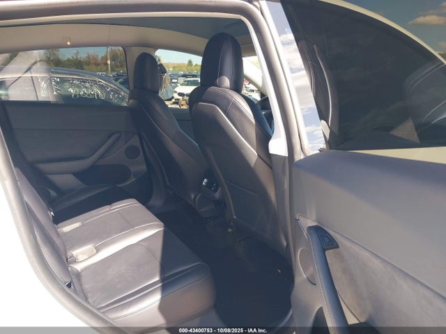 2022 TESLA MODEL Y 7SAYGDEF0NF574757 Photo 7