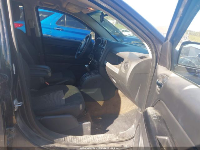 2014 JEEP COMPASS 1C4NJDBB3ED688634 Photo 4