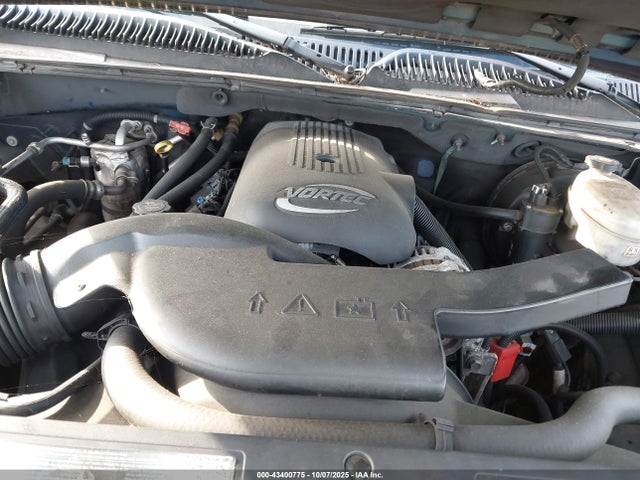 2003 CHEVROLET SUBURBAN 1500 1GNFK16Z03J117549 Photo 9