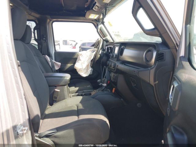 2020 JEEP GLADIATOR 1C6HJTAGXLL127541 Photo 4