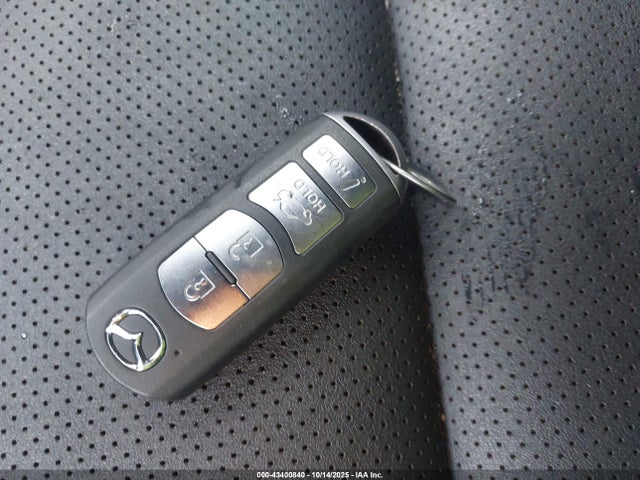 JM1GJ1V58G1439098 Mazda py