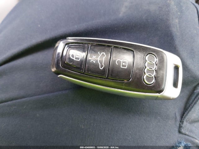 2022 AUDI Q8 WA1AVBF12ND033710 Photo 10