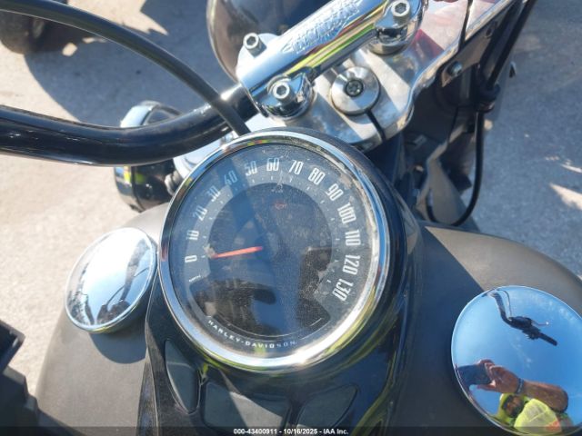 2018 HARLEY-DAVIDSON FLHCS 1HD1YBK17JC063884 Photo 6