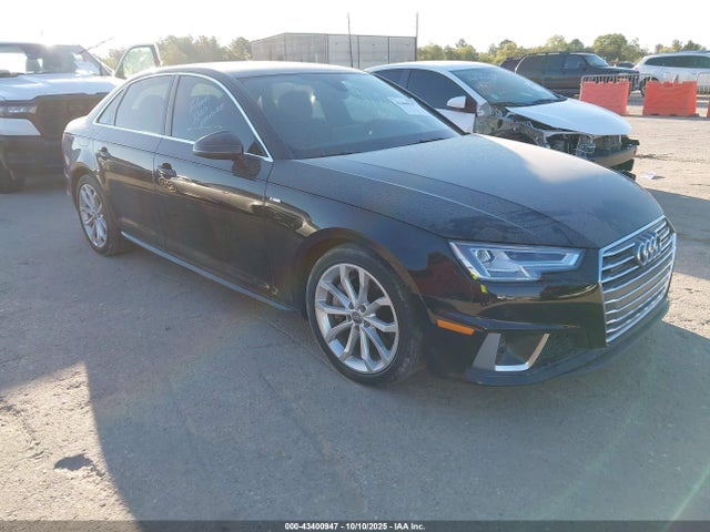 2019 AUDI A4 WAUENAF49KA039641 Photo 0