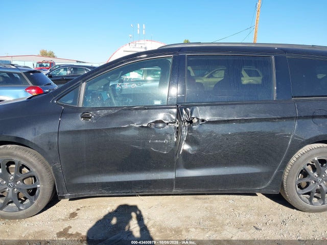 Chrysler Pacifica 2025 2C4RC1GG8SR561661 Image 6