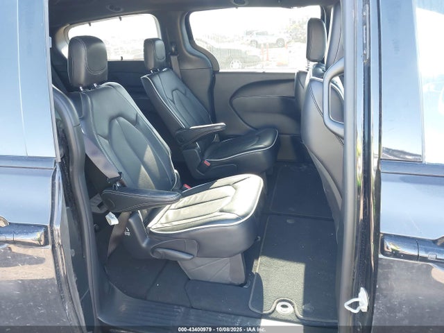 Chrysler Pacifica 2025 2C4RC1GG8SR561661 Image 8