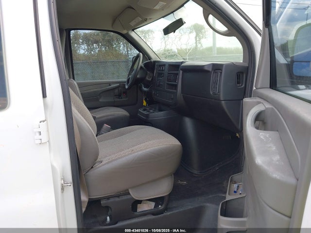 2014 GMC SAVANA 2500 1GTW7FCA9E1906050 Photo 4