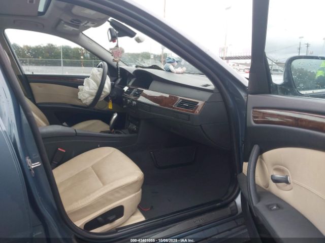 2010 BMW 528I WBANV1C50AC445405 Photo 4