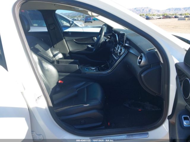 2017 MERCEDES-BENZ C 300 55SWF4JB0HU229404 Photo 4