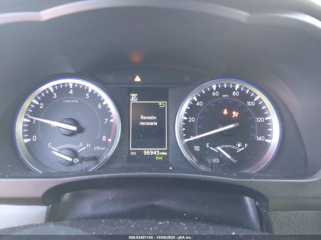 5TDKZRFH9JS546214 Toyota Highlander Xle