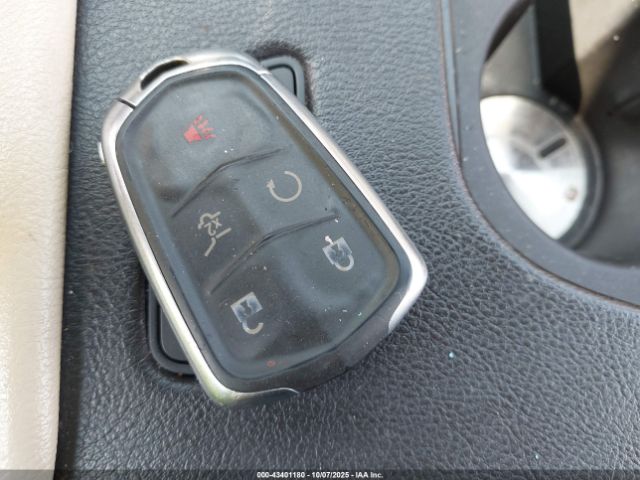 2017 CADILLAC XT5 1GYKNBRS2HZ143575 Photo 10