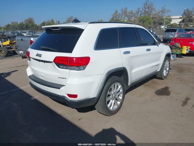 1C4RJEAGXJC382826 Jeep Grand Cherokee Laredo 4x2
