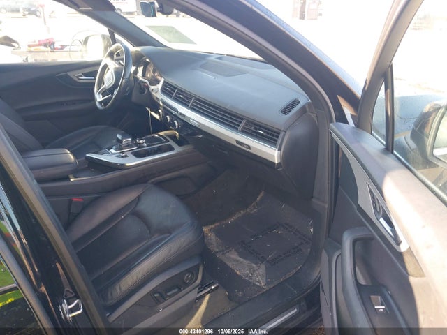 2018 AUDI Q7 WA1LHAF72JD019072 Photo 4