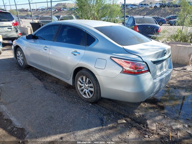 1N4AL3AP9FC439705 Nissan 2015