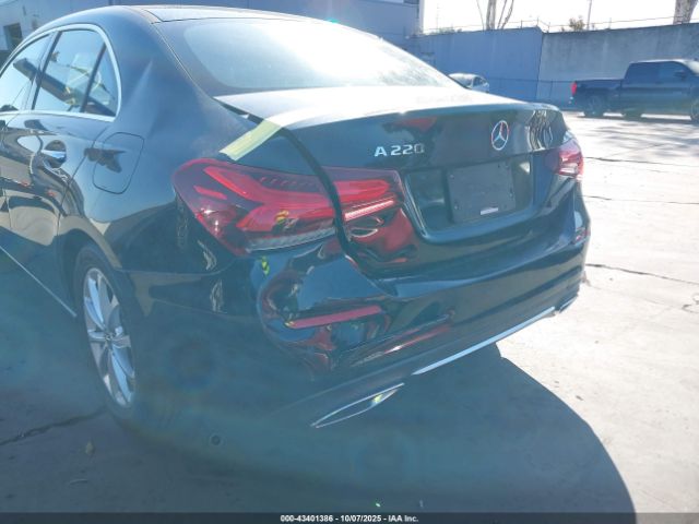 2019 MERCEDES-BENZ A 220 WDD3G4EB5KW002889 Photo 5