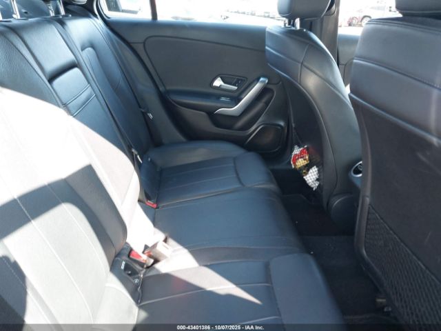 2019 MERCEDES-BENZ A 220 WDD3G4EB5KW002889 Photo 7