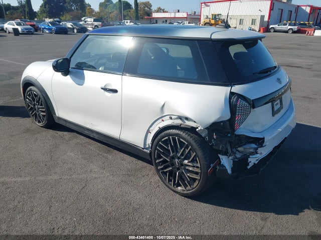 2025 MINI HARDTOP WMW13GD00S2W45606 Photo 2