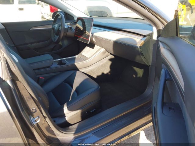 2023 TESLA MODEL 3 5YJ3E1EA0PF667281 Photo 4