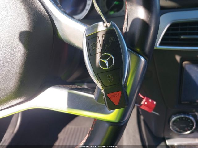 2013 MERCEDES-BENZ C 250 WDDGF4HB4DR265408 Photo 10