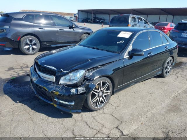 2013 MERCEDES-BENZ C 250 WDDGF4HB4DR265408 Photo 1