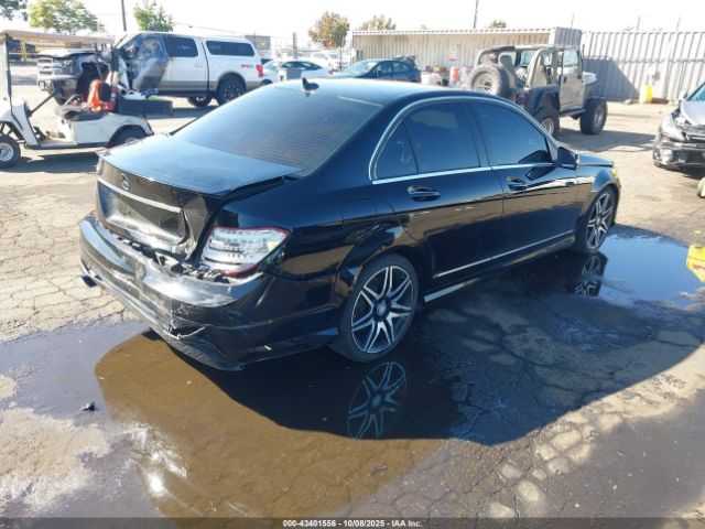 2013 MERCEDES-BENZ C 250 WDDGF4HB4DR265408 Photo 3