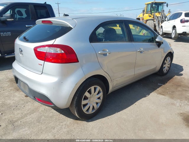 KIA dohc gamma 2014 KNADM5A38E6334533 Image 4