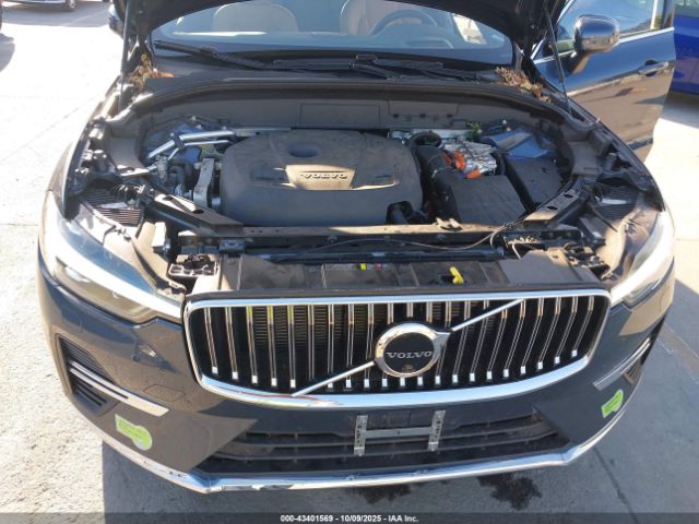 2023 VOLVO XC60 RECHARGE PLUG-IN HYBRID YV4H60DA9P1240072 Photo 9