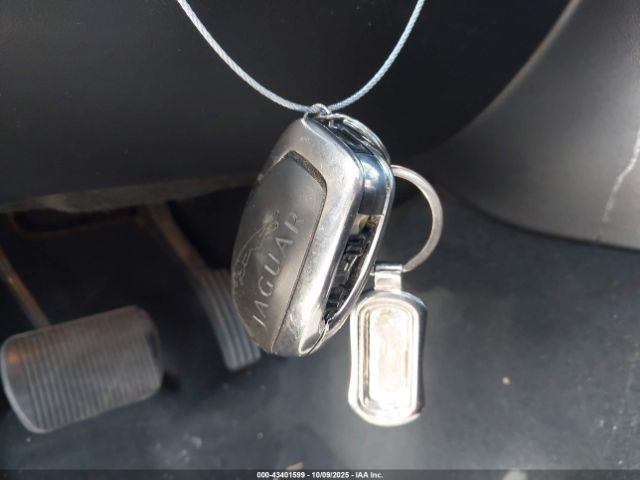 2012 JAGUAR XJ SAJWA2GB5CLV38577 Photo 10