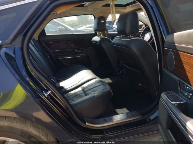 2012 JAGUAR XJ SAJWA2GB5CLV38577 Photo 7