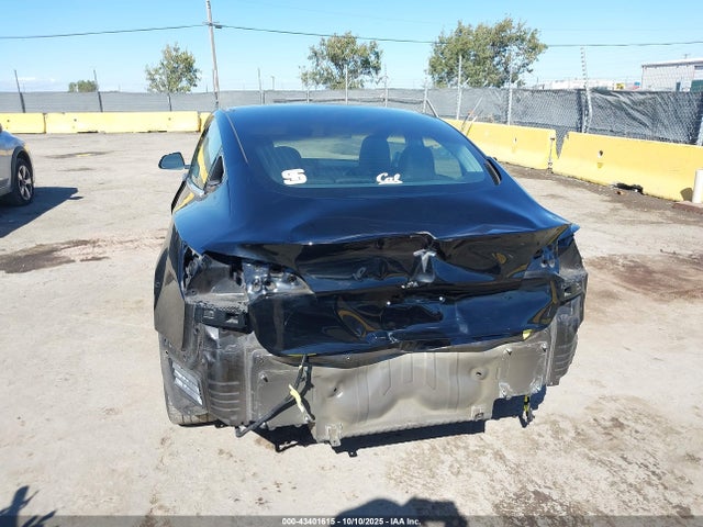 2019 TESLA MODEL 3 5YJ3E1EA8KF395443 Photo 5