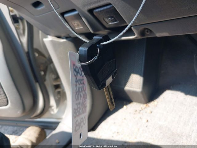 2004 LEXUS GX 470 JTJBT20X140050563 Photo 10