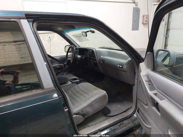 43401869 :رقم المزاد ، 1FMDU34X6RUC66042 vin ، 1994 Ford Explorer مزاد بيع