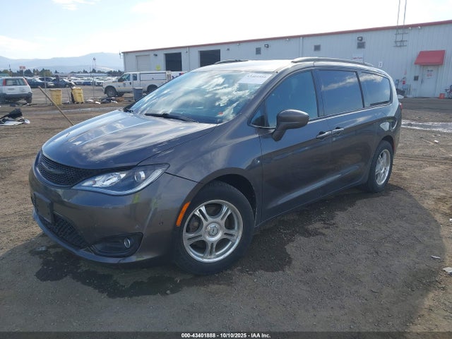 2C4RC1FGXJR228832 Chrysler Pacifica Touring Plus