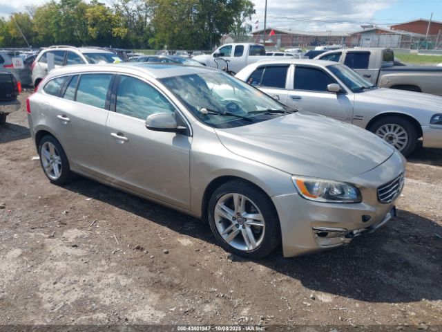 2015 VOLVO V60 YV140MEK5F1264895