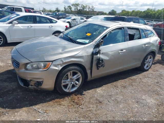 2015 VOLVO V60 YV140MEK5F1264895 Photo 1