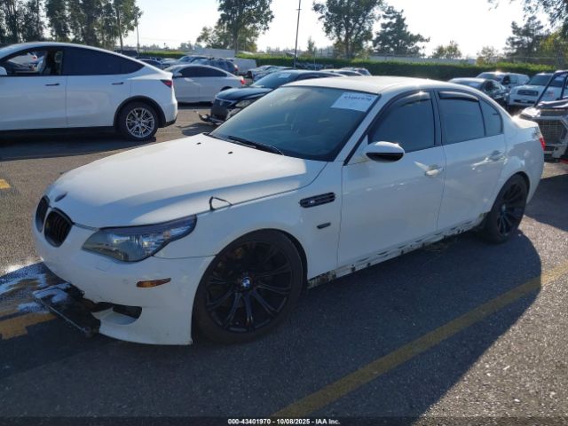 2008 BMW M5 WBSNB93558CX10798 Photo 1