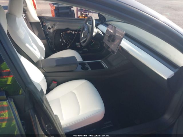 2023 TESLA MODEL 3 5YJ3E1EA4PF708155 Photo 4