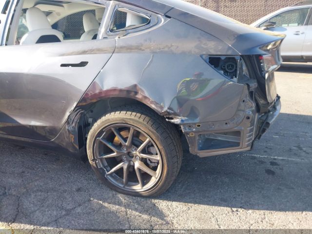 2023 TESLA MODEL 3 5YJ3E1EA4PF708155 Photo 5