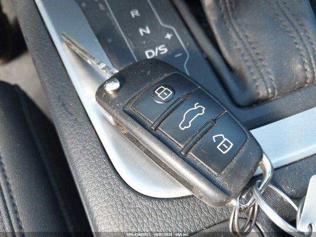 2020 AUDI Q3 WA1AECF38L1026881 Photo 10