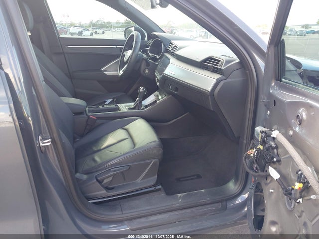 2020 AUDI Q3 WA1AECF38L1026881 Photo 4