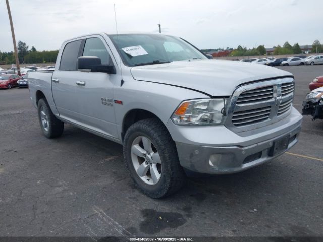 2018 RAM 1500 1C6RR7LM7JS339355