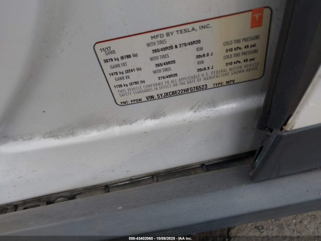 2017 TESLA MODEL X 5YJXCBE22HF076523 Photo 8